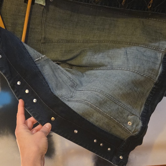 D&G Jean Jacket...Dolce Gabbana - Picture 9 of 11